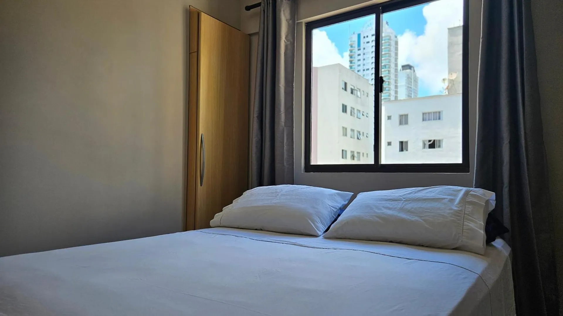 Apartamento 2 Quartos A 200Mts Praia Central, Garagem, Churrasqueira, Wi-Fi 90 Mbps, Pet Friendly Balneário Camboriú