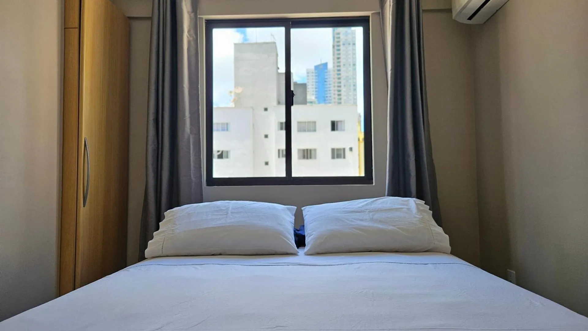 2 Quartos A 200Mts Praia Central, Garagem, Churrasqueira, Wi-Fi 90 Mbps, Pet Friendly Balneário Camboriú Apartamento