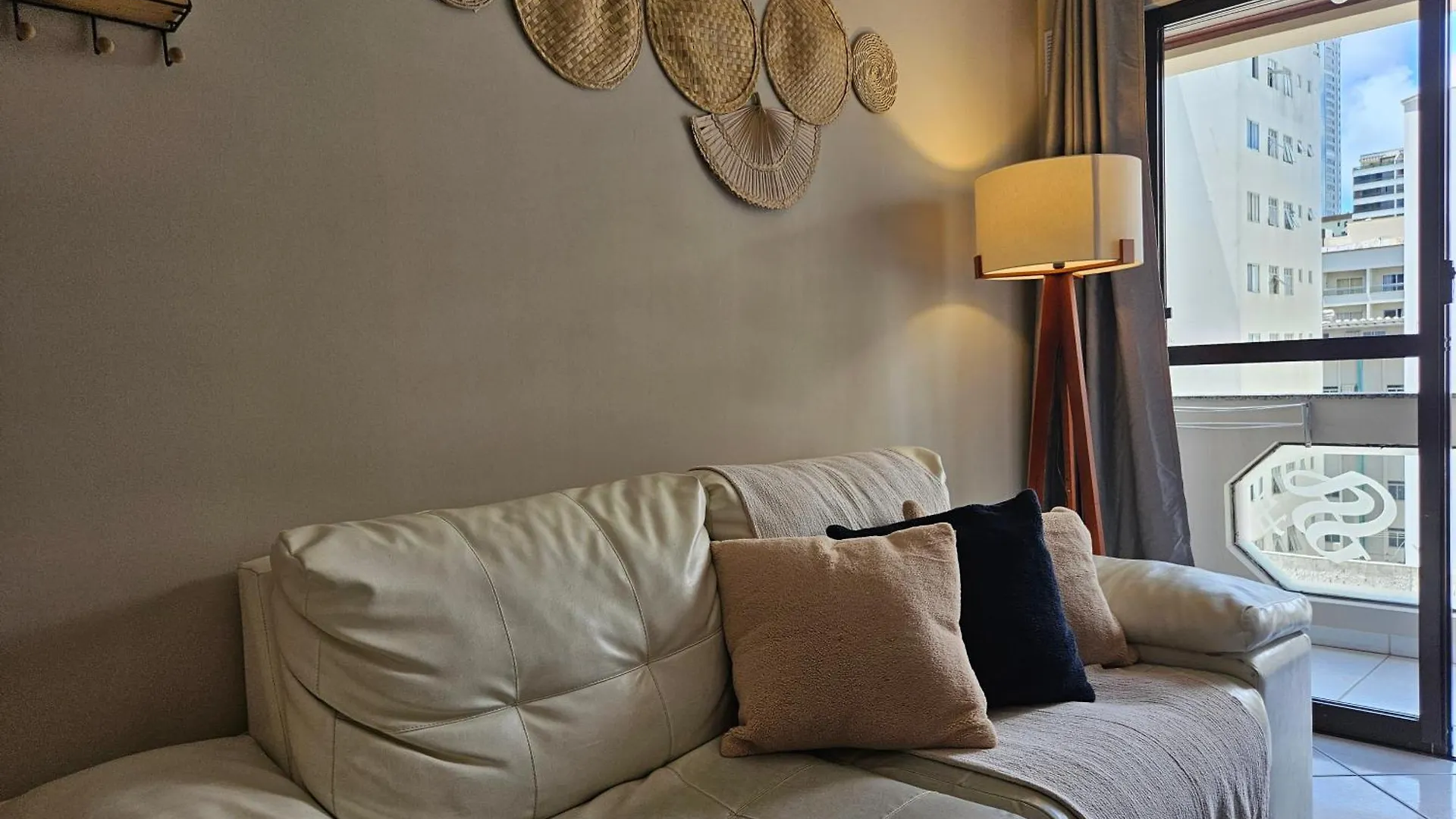 Apartamento 2 Quartos A 200Mts Praia Central, Garagem, Churrasqueira, Wi-Fi 90 Mbps, Pet Friendly Balneário Camboriú Brasil