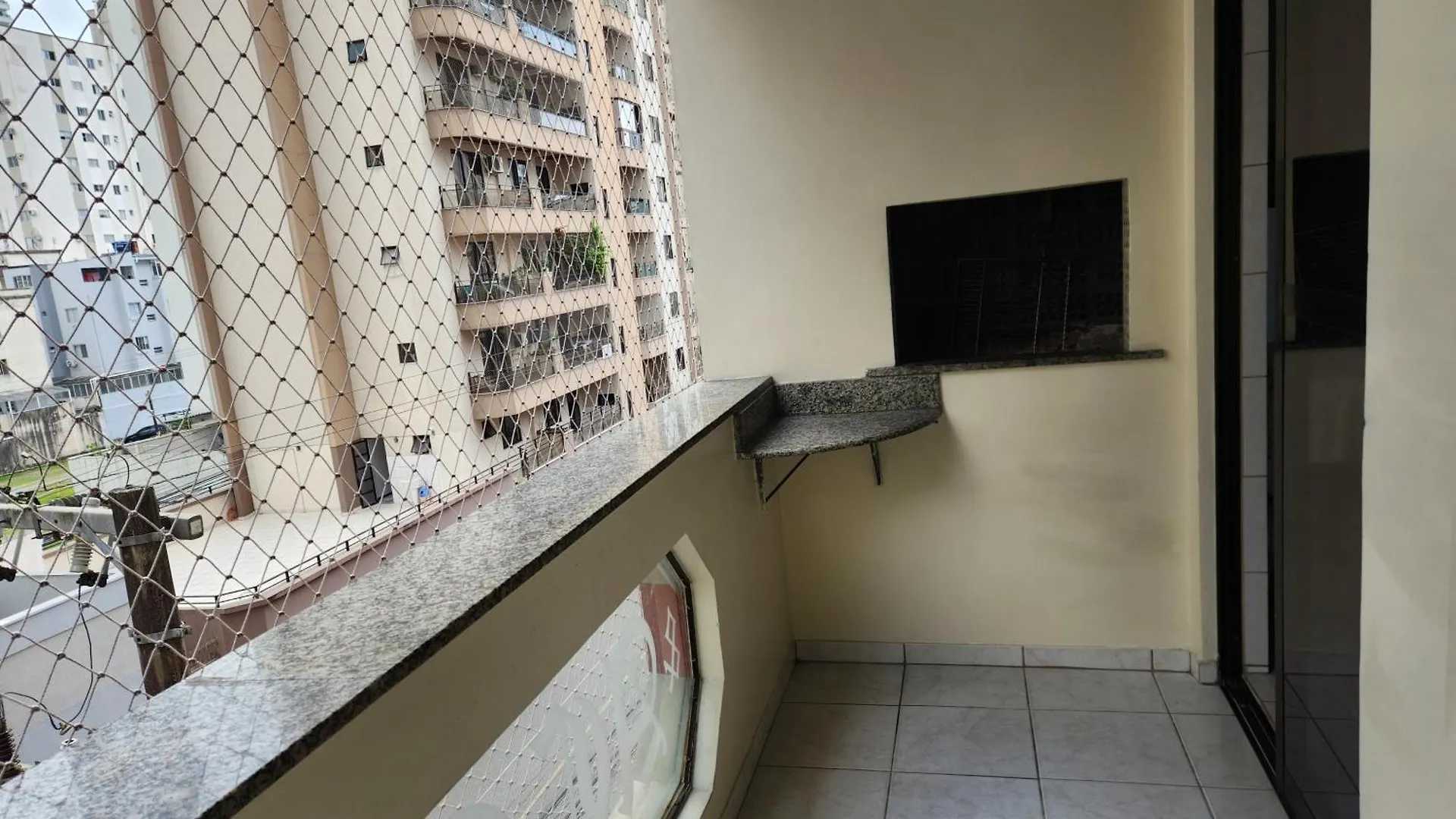 2 Quartos A 200Mts Praia Central, Garagem, Churrasqueira, Wi-Fi 90 Mbps, Pet Friendly Balneario Camboriu Daire